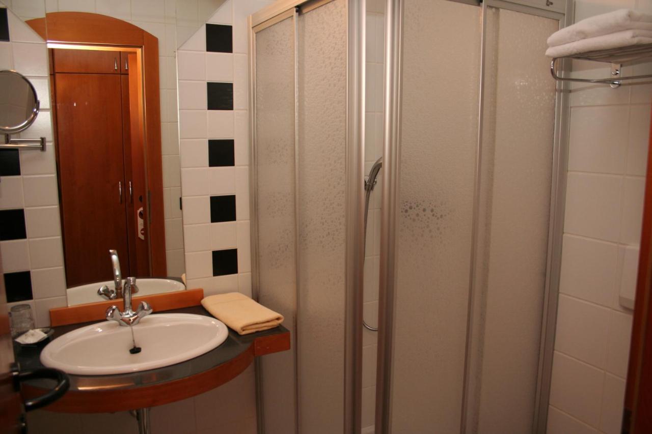 Hotel Edlingerwirt - Sauna & Golfsimulator Inklusive Spittal an der Drau Phòng bức ảnh